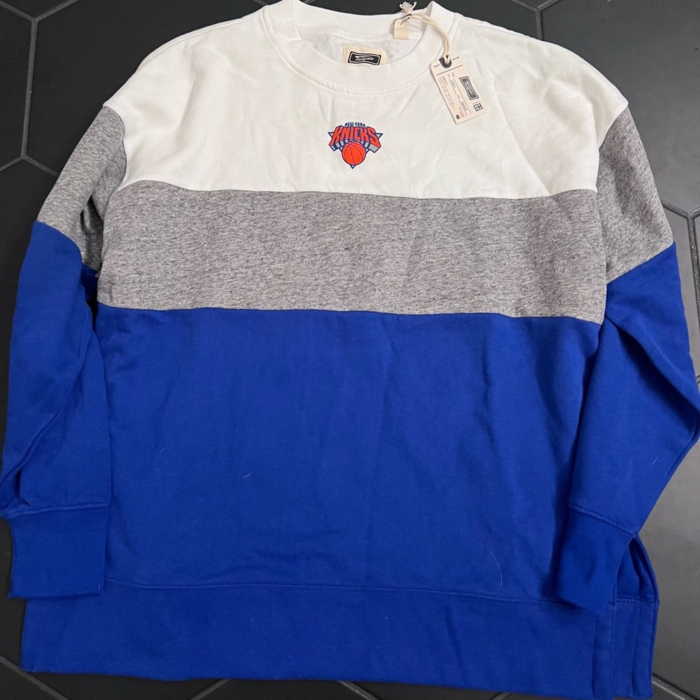 New York Knicks Tailgate Colorblock Sweatshirt NWT S small